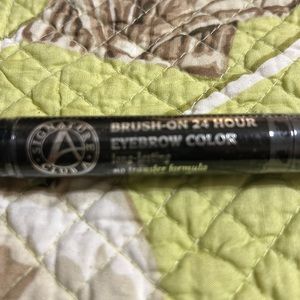 NWT,Signature Club A by Adrienne Arpel,Brush on Eyebrow Color, Medium Dark shade